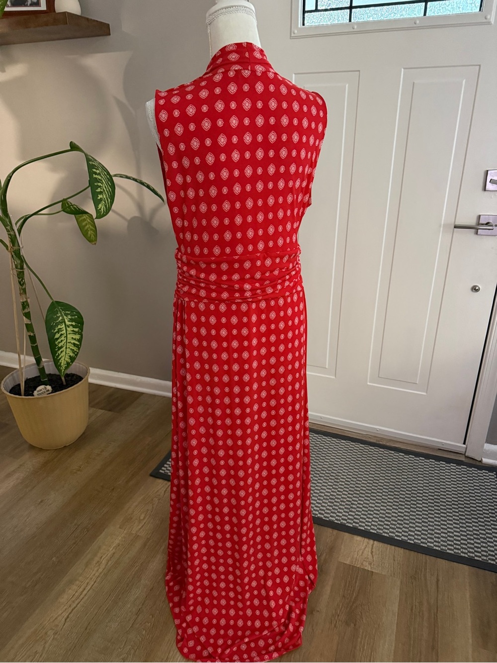 Vince Camuto Red Sleeveless V-Neck Maxi Dress with White Dot Print Sz. Large. - Picture 4 of 5